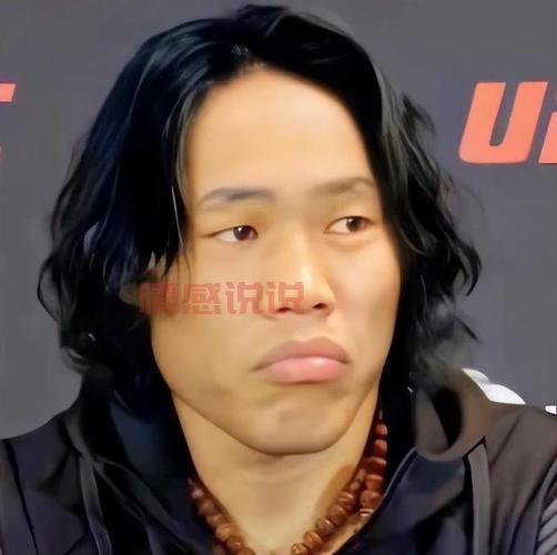 李景亮遭遇争议判罚，UFC总裁白大拿发声：裁判失误