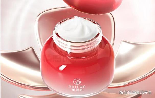 御泥坊亮颜小灯泡面膜:玻尿酸提亮肤色补水保湿