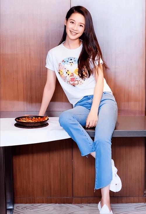 全城热恋找不到燕子了!她不再主持了吗?