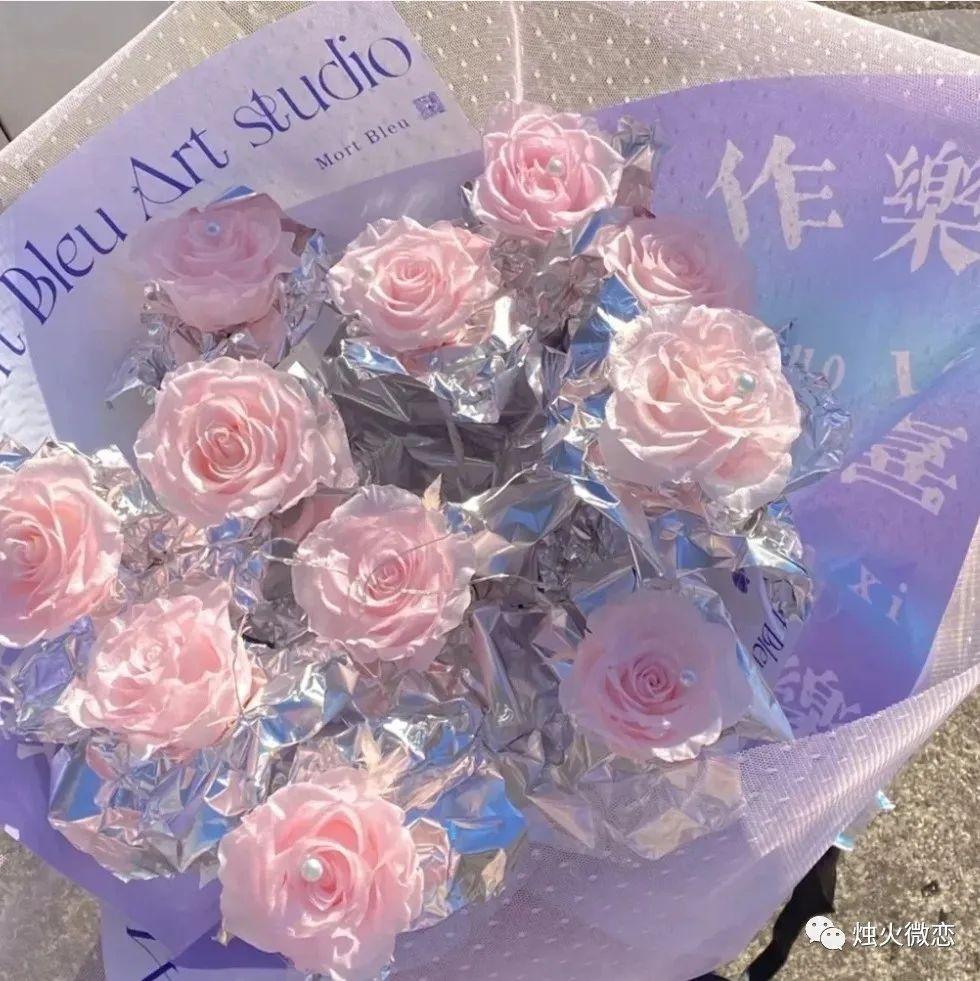 表达爱意的高级文案(久久的表白文案)